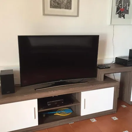 Comfortable Duplex, 70M From The Beach, Sea View From Balcony, Free Wifi * Коральео