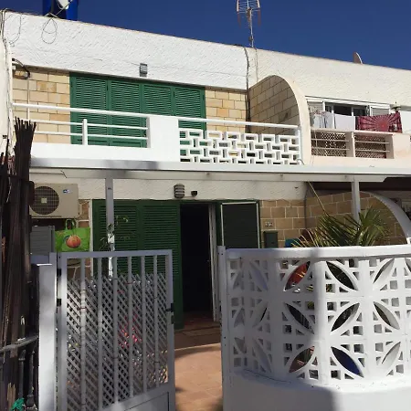 Comfortable Duplex, 70M From The Beach, Sea View From Balcony, Free Wifi * Коральео